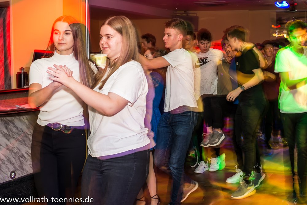 2019 11 09 Tanzparty Jugend 0096